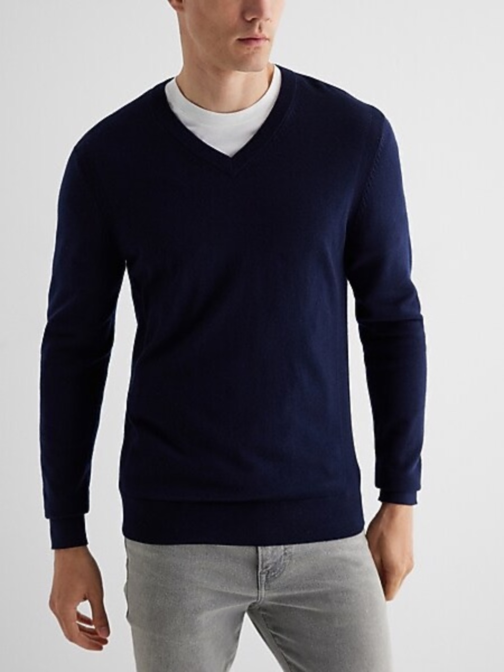 Express Men’s 100% Merino Wool V-Neck Sweater Navy NWT Size M